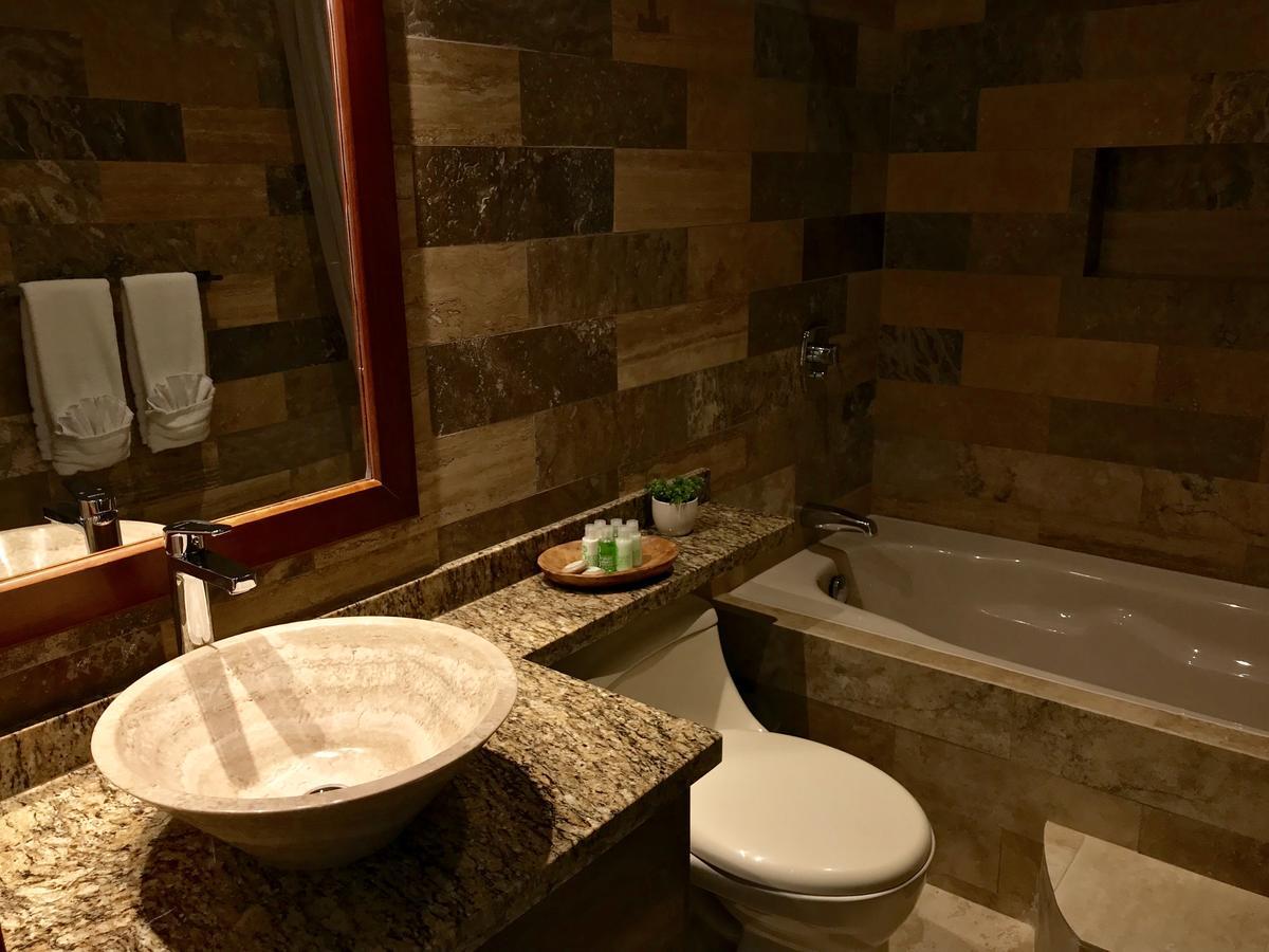 Ilalo Garden Hotel & Restaurant Quito Eksteriør bilde